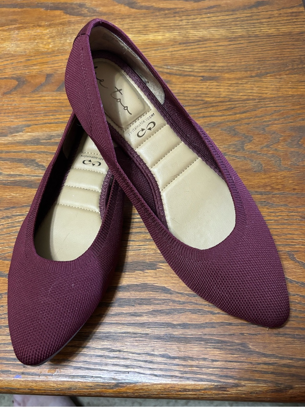Me Too Ballet Flats. Burgundy, Sustainable Upper,Padded Insole Size 8